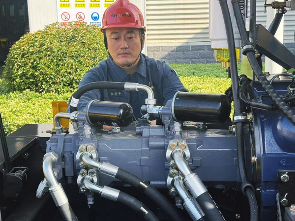 15a4c42bd2064204b9cb56107e595361